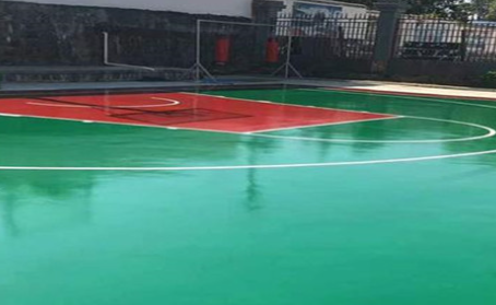 新乡篮球场翻新地面